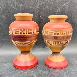 Mexico Handcrafted Wooden Red Black Salt & Pepper Shakers Vtg Folk Art Boho 3"